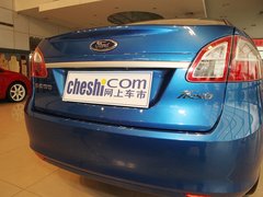 2011款 三厢 1.5L 手动 时尚型