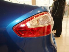 2011款 三厢 1.5L 手动 时尚型