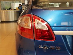 2011款 三厢 1.5L 手动 时尚型