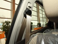 2011款 两厢 1.5L 手动 时尚型