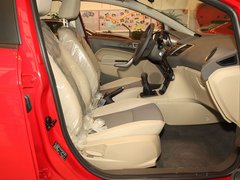 2011款 两厢 1.5L 手动 时尚型