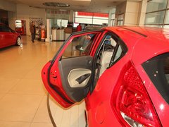 2011款 两厢 1.5L 手动 时尚型