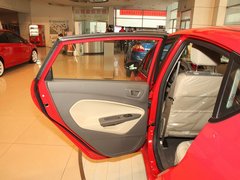 2011款 两厢 1.5L 手动 时尚型