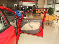 2011款 两厢 1.5L 手动 时尚型
