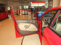 2011款 两厢 1.5L 手动 时尚型
