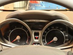 2011款 两厢 1.5L 手动 时尚型
