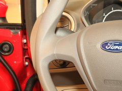 2011款 两厢 1.5L 手动 时尚型