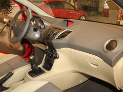 2011款 两厢 1.5L 手动 时尚型