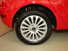 2011款 两厢 1.5L 手动 时尚型