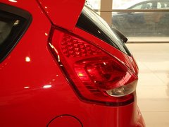 2011款 两厢 1.5L 手动 时尚型