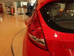 2011款 两厢 1.5L 手动 时尚型