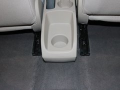 2011款 两厢 1.5L 自动 时尚型