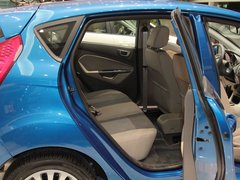 2011款 两厢 1.5L 自动 时尚型