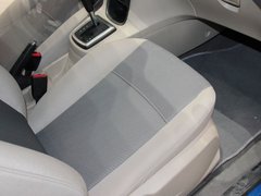 2011款 两厢 1.5L 自动 时尚型