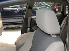 2011款 两厢 1.5L 自动 时尚型
