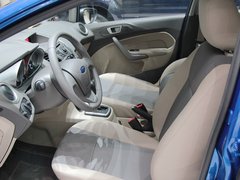 2011款 两厢 1.5L 自动 时尚型