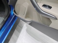 2011款 两厢 1.5L 自动 时尚型