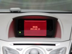 2011款 两厢 1.5L 自动 时尚型