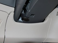 2011款 两厢 1.5L 自动 时尚型