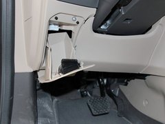 2011款 两厢 1.5L 自动 时尚型