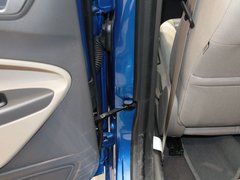 2011款 两厢 1.5L 自动 时尚型