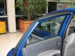 2011款 两厢 1.5L 自动 时尚型