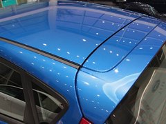2011款 两厢 1.5L 自动 时尚型