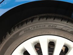2011款 两厢 1.5L 自动 时尚型
