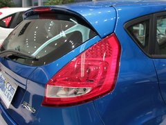 2011款 两厢 1.5L 自动 时尚型