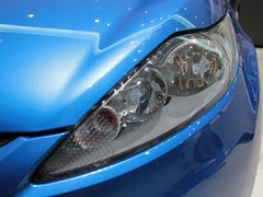 2011款 两厢 1.5L 自动 时尚型