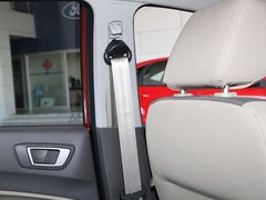 2011款 两厢 1.5L 自动 时尚型