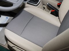 2011款 两厢 1.5L 自动 时尚型