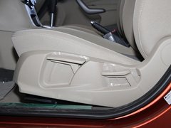 2011款 两厢 1.5L 自动 时尚型