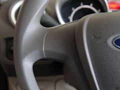 2011款 两厢 1.5L 自动 时尚型