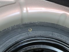2011款 两厢 1.5L 自动 时尚型