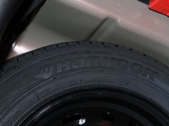 2011款 两厢 1.5L 自动 时尚型