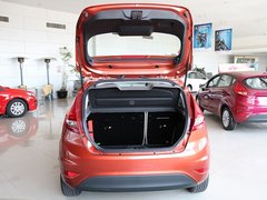 2011款 两厢 1.5L 自动 时尚型