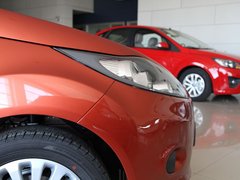2011款 兩廂 1.5L 自動 時尚型