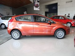 2011款 两厢 1.5L 自动 时尚型