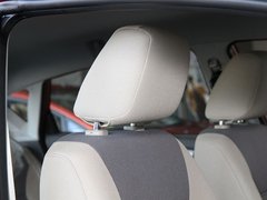 2011款 两厢 1.5L 自动 时尚型