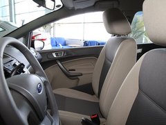 2011款 两厢 1.5L 自动 时尚型