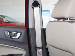 2011款 两厢 1.5L 自动 时尚型