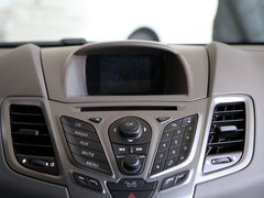 2011款 两厢 1.5L 自动 时尚型