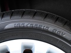 2011款 两厢 1.5L 自动 时尚型