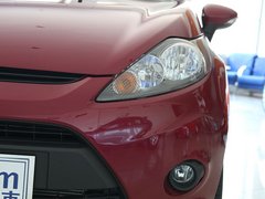2011款 两厢 1.5L 自动 时尚型