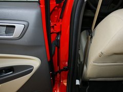 2011款 两厢 1.5L 自动 时尚型