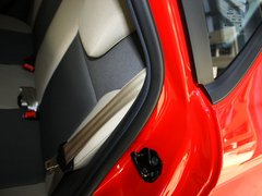 2011款 两厢 1.5L 自动 时尚型
