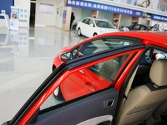 2011款 两厢 1.5L 自动 时尚型
