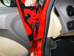 2011款 两厢 1.5L 自动 时尚型