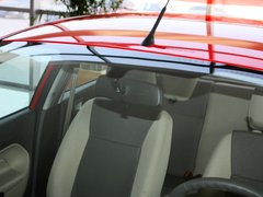 2011款 两厢 1.5L 自动 时尚型
